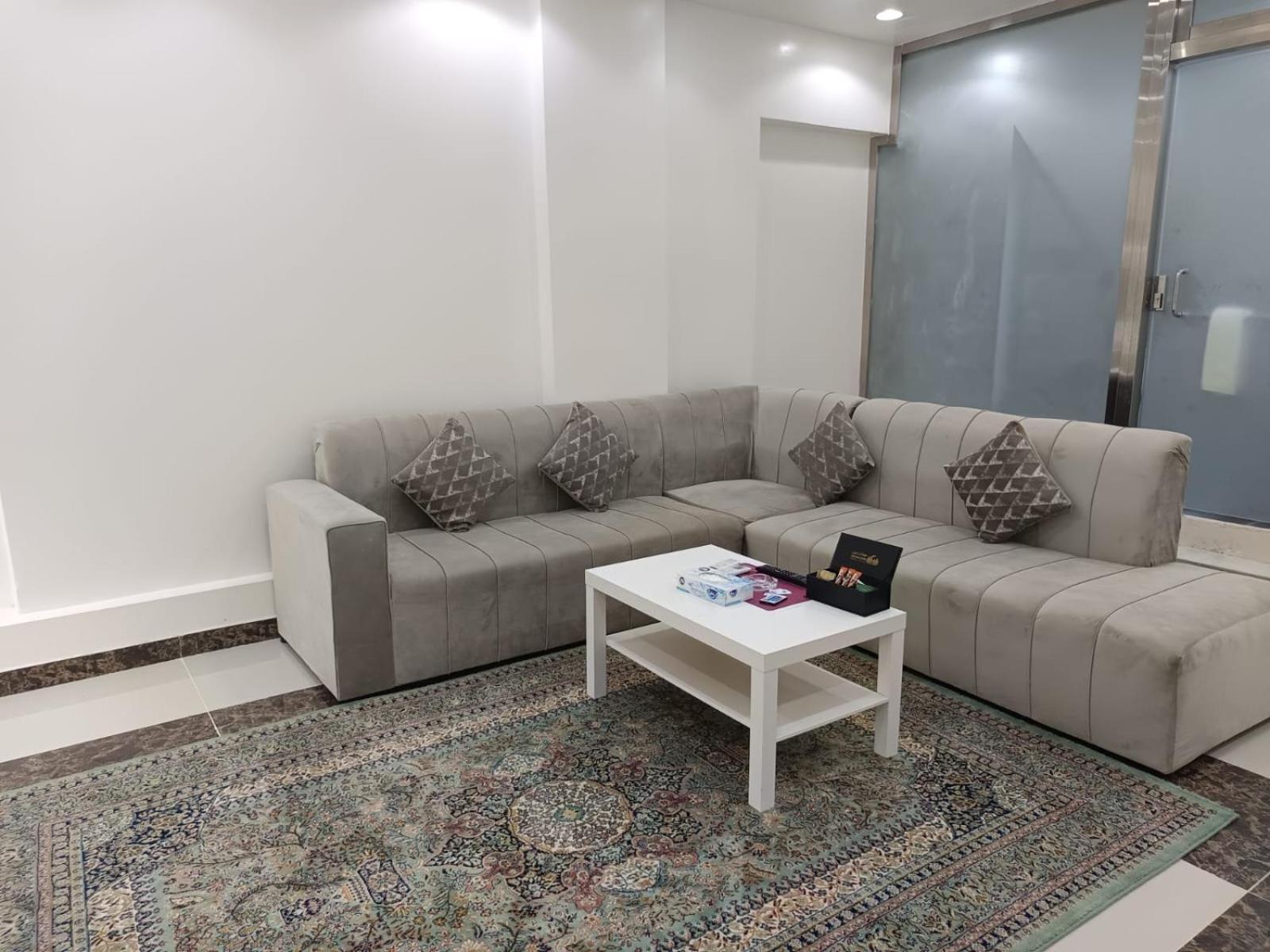 Al Farhan Hotel Qurtuba 利雅德 外观 照片